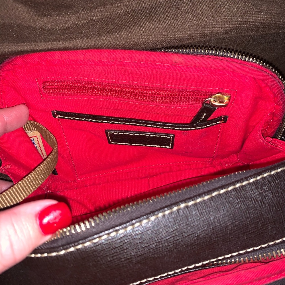Dooney and Bourke crossbody purse